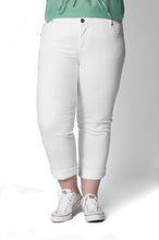 Cropped Boyfriend Jean